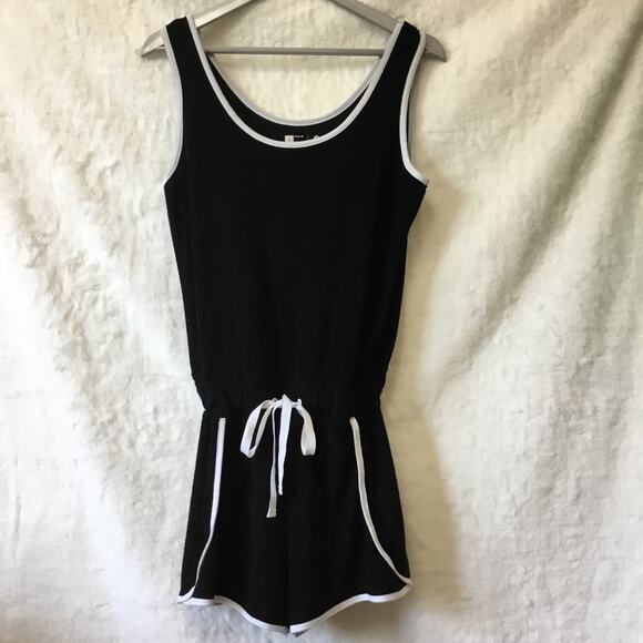 Xersion Black Sleeveless Terrycloth Romper - Picture 2 of 9